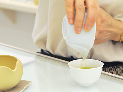 静岡県東京観光案内所で美味しいお茶をどうぞ