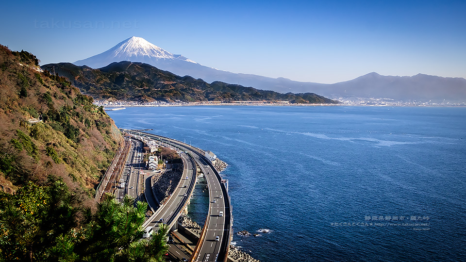 薩た峠から望む富士山の壁紙